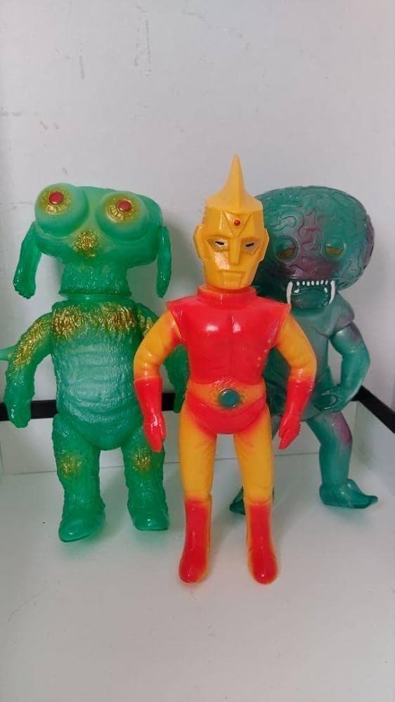 ベアモデル　スペクトルマン Amazon.co.jp: ベアモデル製 スペクトルマン ソフビ 3種セット